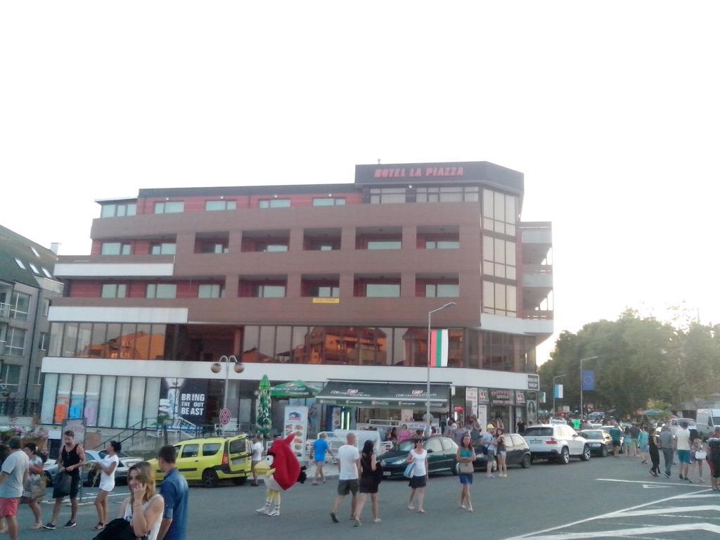 La Piazza Primorsko Rooms & Apartments מראה חיצוני תמונה
