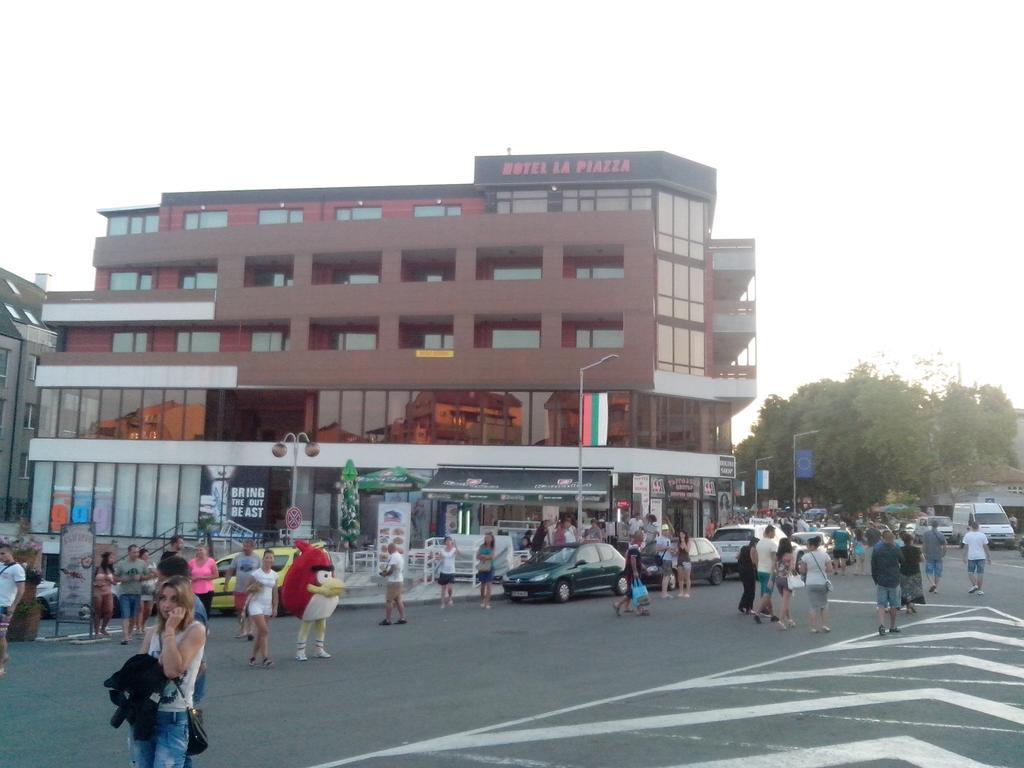 La Piazza Primorsko Rooms & Apartments מראה חיצוני תמונה