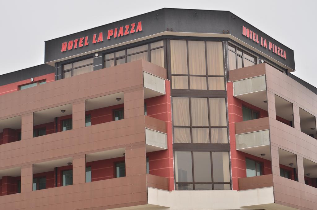 La Piazza Primorsko Rooms & Apartments מראה חיצוני תמונה